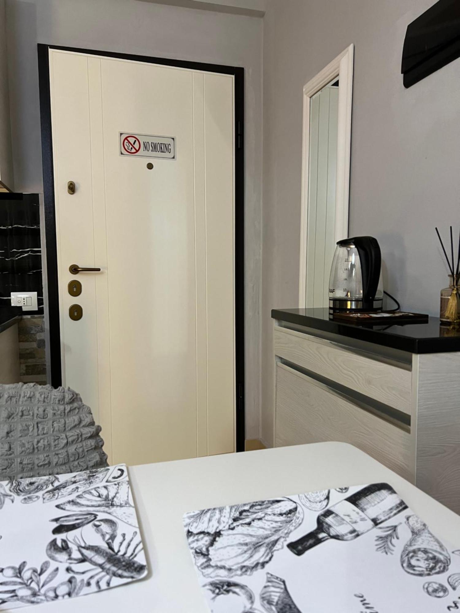Sunset Apartments Lungomare วญอเรอ ภายนอก รูปภาพ